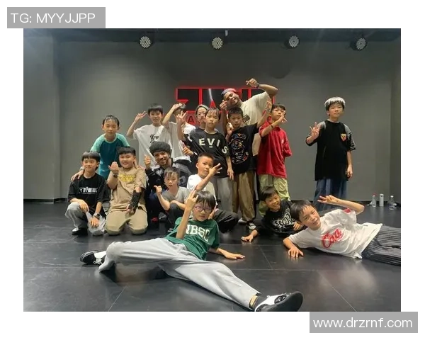 重庆街舞队荣登全国街舞意识排行榜第三名展现实力与风采